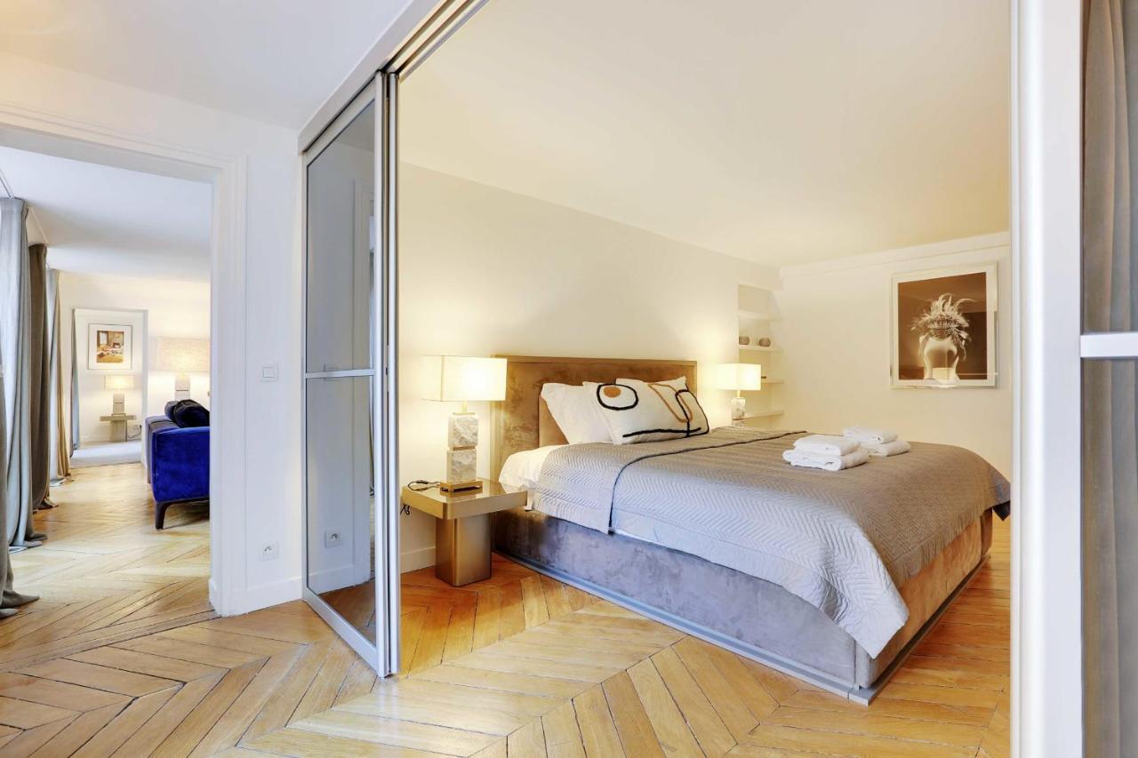Elegant - 2bd-6p - Avenue Montaigne Parigi