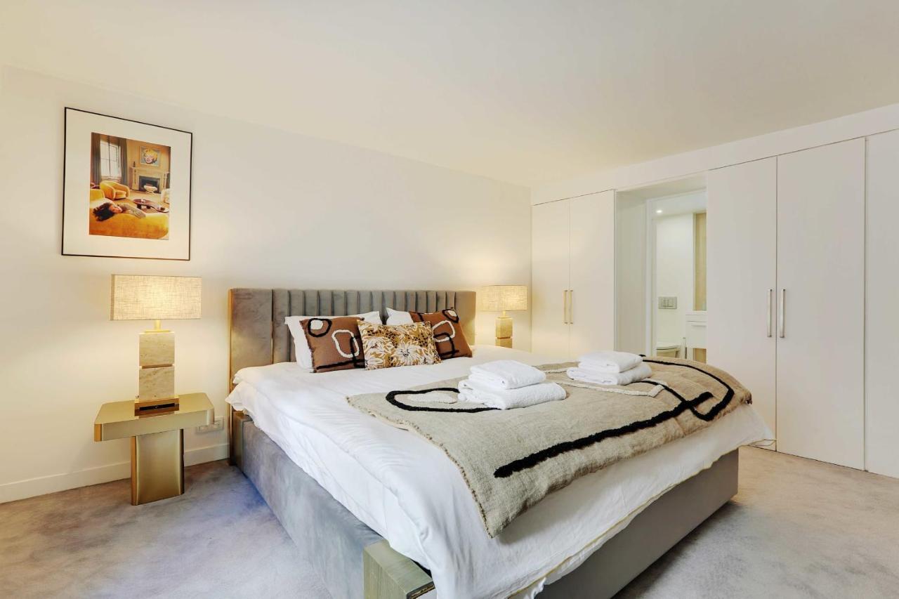 Appartamento Elegant - 2bd-6p - Avenue Montaigne Parigi